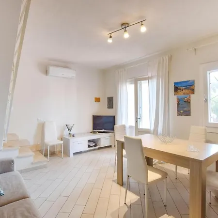 Lovely In With Wifi Holiday home *